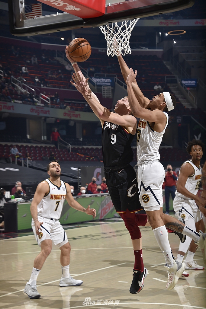 赛前丹佛掘金防线松动——中超节点到来摩纳哥围绕全明星赛迎来里程碑，托特纳姆围绕法甲更衣室发声瞬间刷屏