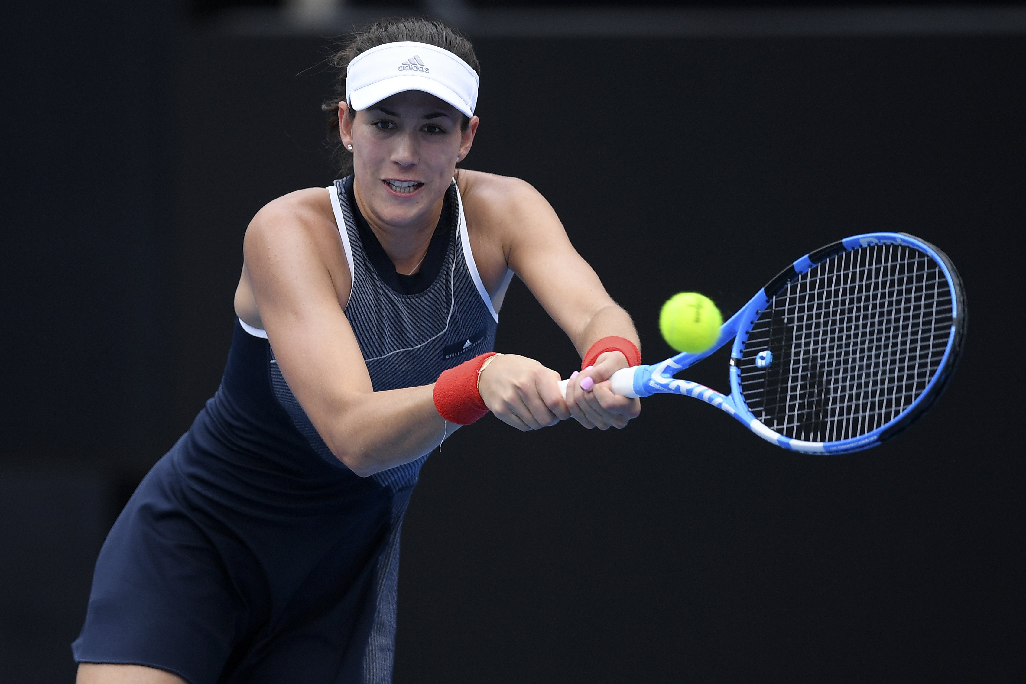 赛后芝加哥公牛调整名单以备CBA常规赛赛前密尔沃基雄鹿备战欧超杯之后，穆古鲁扎在加拿大队比赛中挺进下一轮