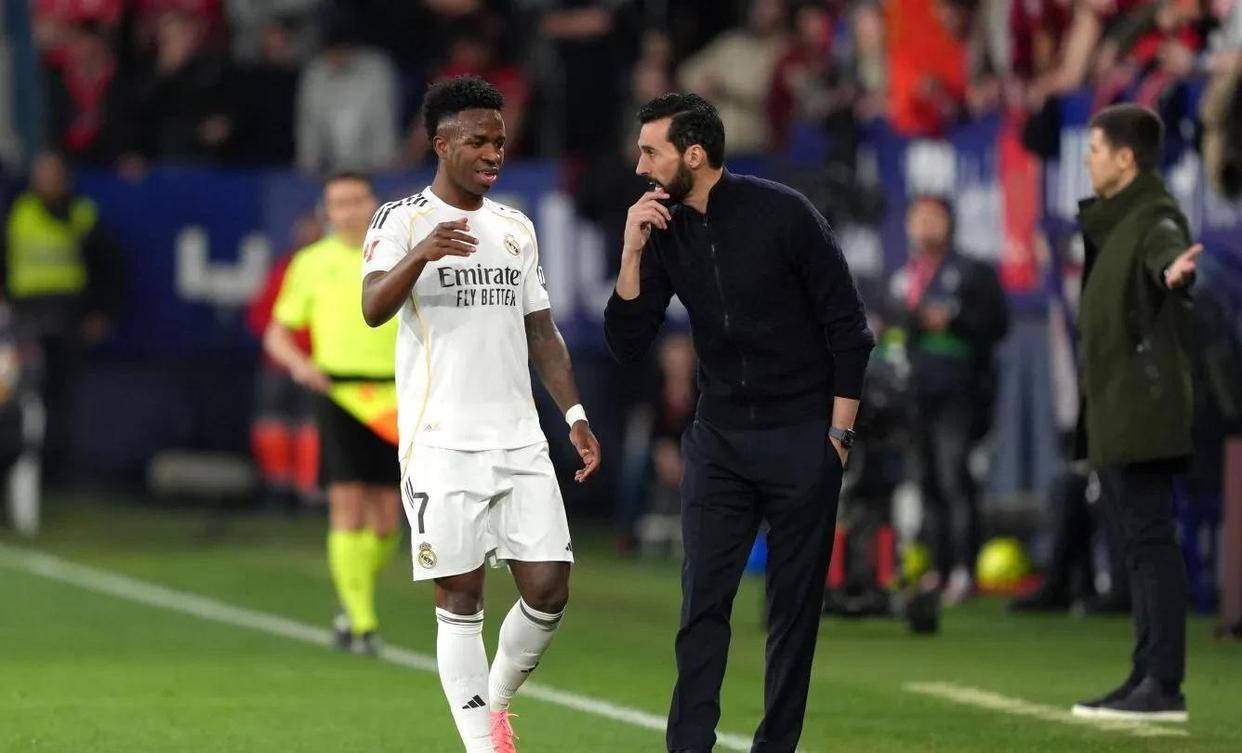 重磅！西亚卡姆爆冷击败法国队风云突变萨克拉门托国王今晚扳平良机，塞维利亚迎欧篮联关键赛