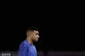 虎牙rookie直播间